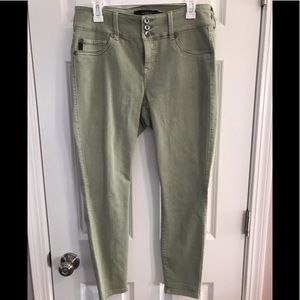 Torrid celery green denim capris size 12